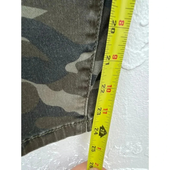 Torrid Womens Knee Length Stretch Skinny Crop Camouflage Pants Brown Sz L - Picture 6 of 13